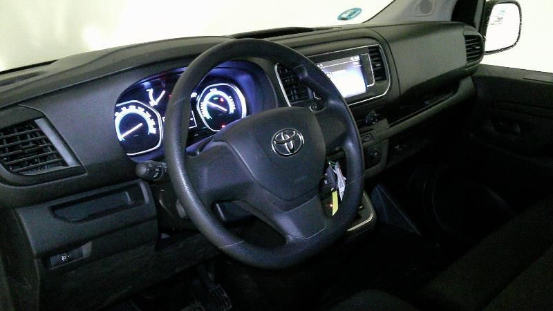 Toyota ProAce City electric drive 100 kW Combi L1 GX — zdjęcie 13