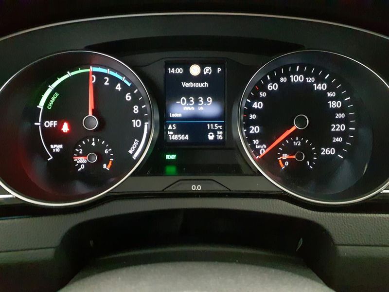 Volkswagen Passat 1.4 GTE — zdjęcie 16