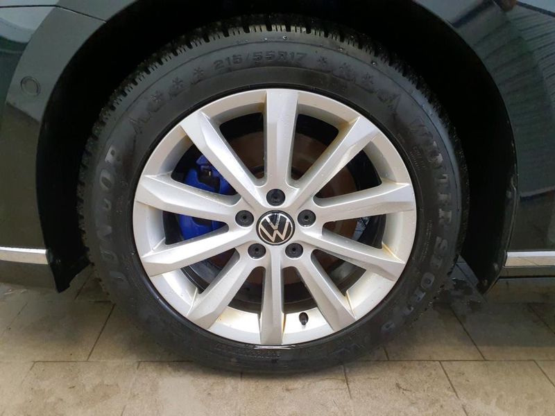 Volkswagen Passat 1.4 GTE — zdjęcie 23