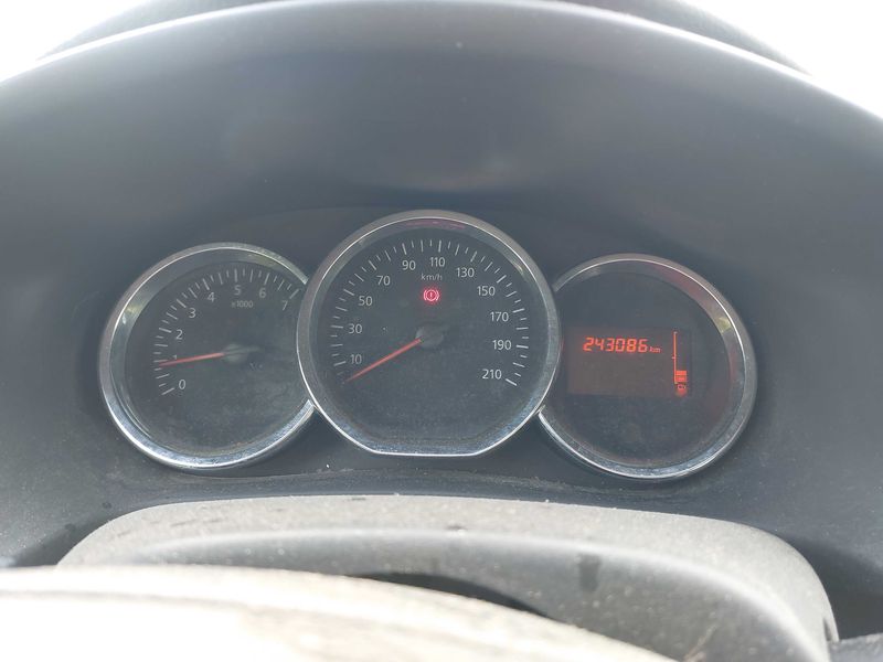 Dacia Sandero 1.5 dCi Ambiance — zdjęcie 12