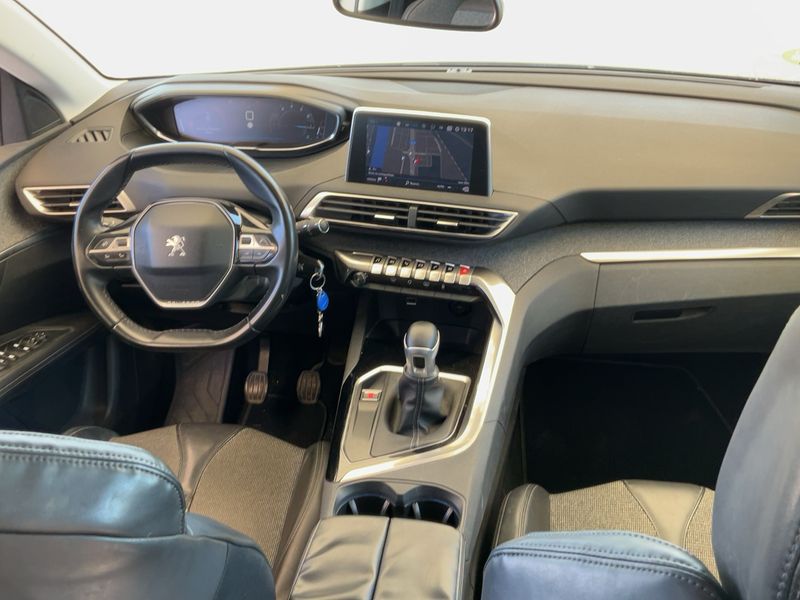 Peugeot 3008 1.2 PureTech Allure 2018 – снимка 17