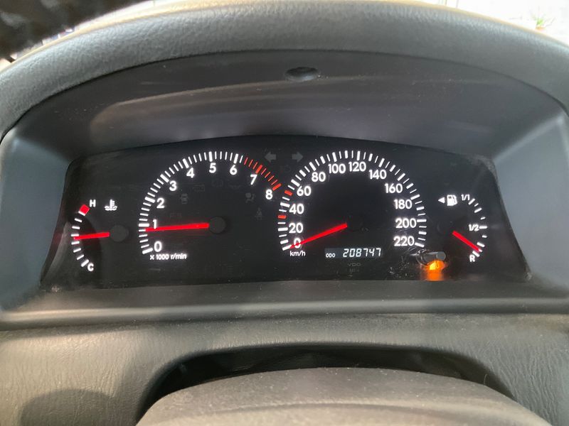 Toyota Corolla 1.6 Compact Executive — zdjęcie 4