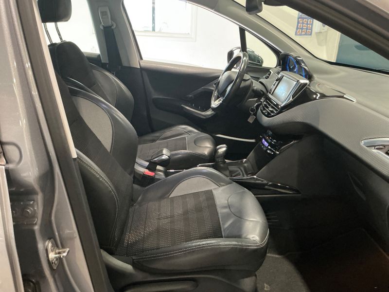 Peugeot 2008 1.2 VTi Allure 2015 – снимка 3