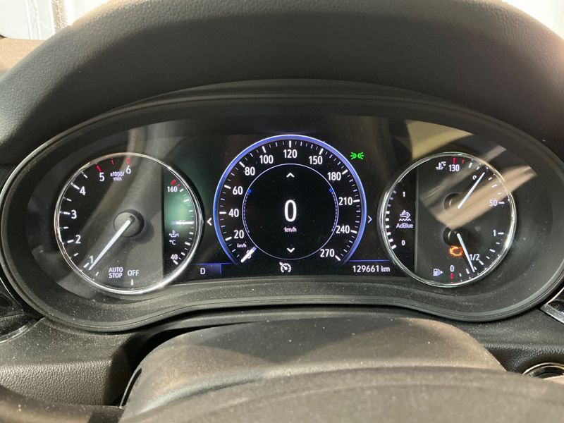 Opel Insignia Sports Tourer 2.0 CDTI Innovation — zdjęcie 13