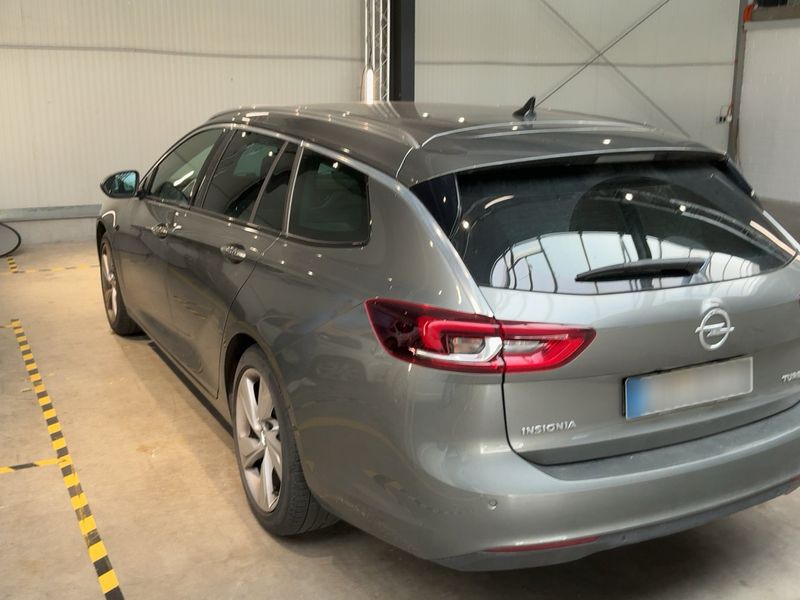 Opel Insignia Sports Tourer 2.0 CDTI Innovation — zdjęcie 3