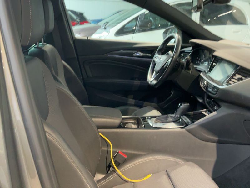 Opel Insignia Sports Tourer 2.0 CDTI Innovation — zdjęcie 11