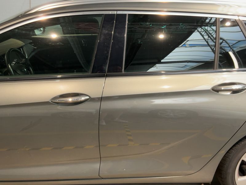Opel Insignia Sports Tourer 2.0 CDTI Innovation — zdjęcie 4