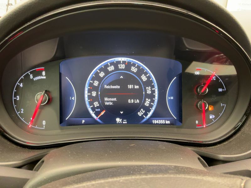 Opel Insignia Sports Tourer 2.0 CDTI Innovation — zdjęcie 13