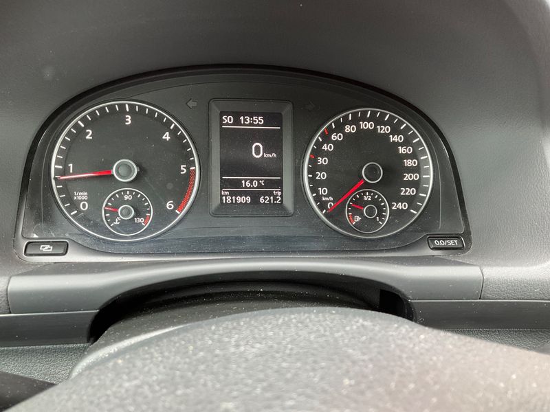 Volkswagen Touran 2.0 TDI Comfortline 2010 – снимка 19