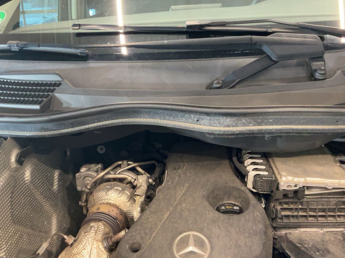 Mercedes-Benz V-Klasse 2021 — photo 23