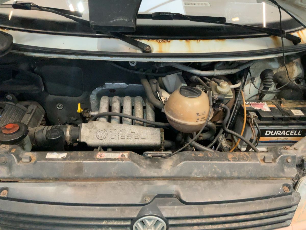 Volkswagen T4 1992 — photo 22