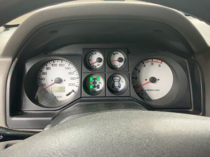 Mitsubishi Pajero 3.2 DI-D Dakar — zdjęcie 13