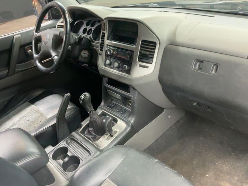 Mitsubishi Pajero 3.2 DI-D Dakar — zdjęcie 12