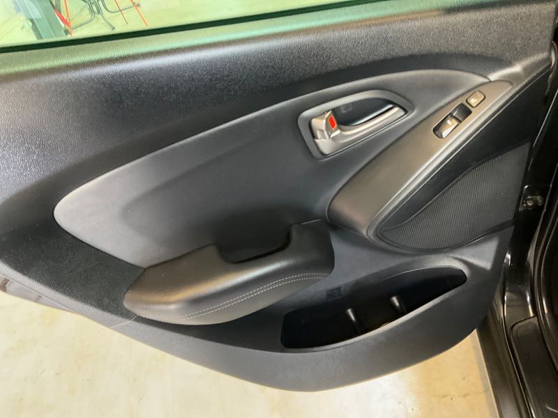 Hyundai ix35 1.6 Style 2WD 2010 – снимка 25