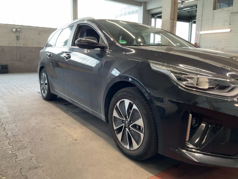 Kia cee'd 1.6 Plug-in Hybrid Spirit — zdjęcie 8