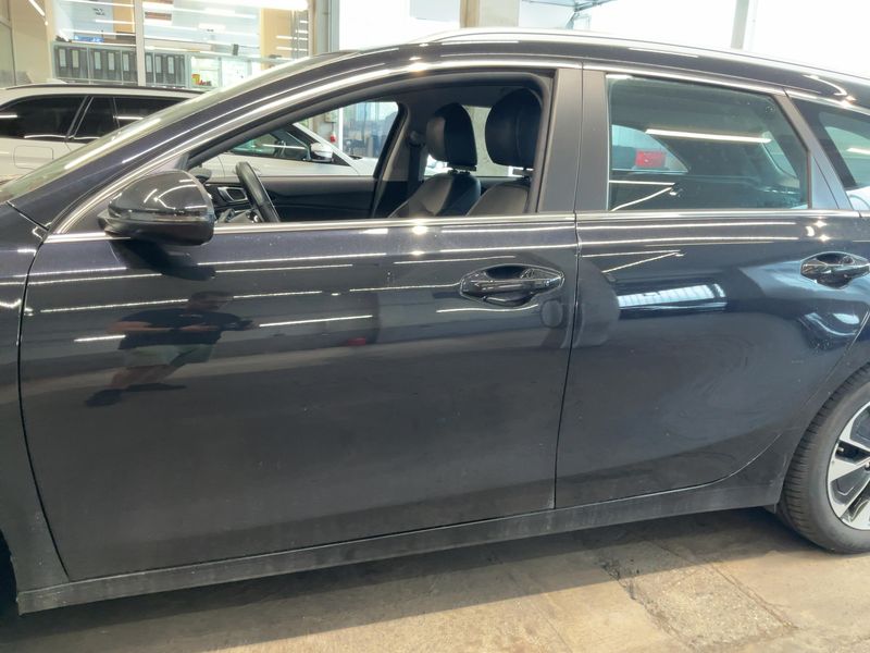 Kia cee'd 1.6 Plug-in Hybrid Spirit — zdjęcie 4