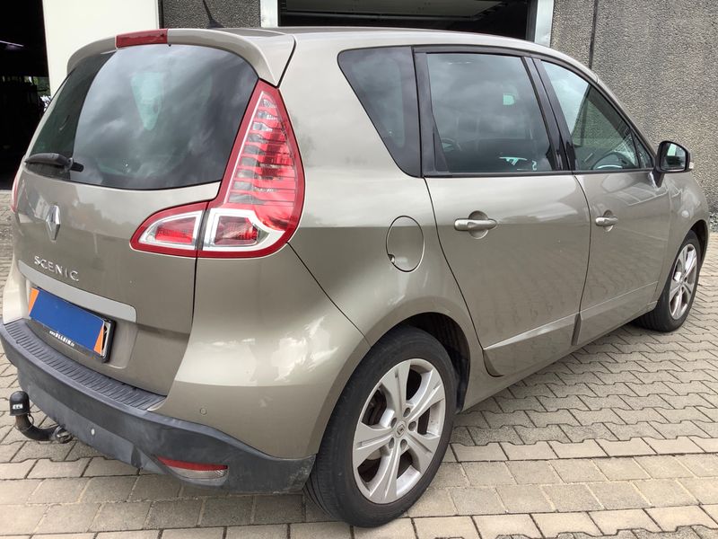 Renault Scenic 1.6 Dynamique — zdjęcie 2