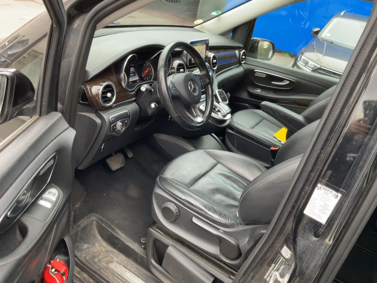 Mercedes-Benz V-Klasse 2017 — photo 18
