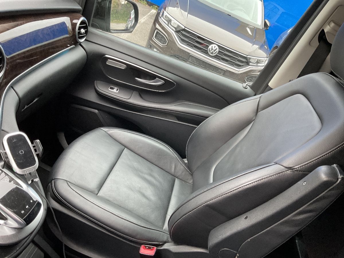 Mercedes-Benz V-Klasse 2017 — photo 27
