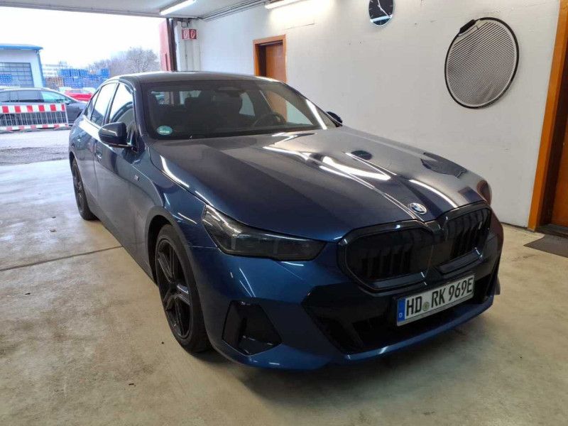 BMW i5 2025