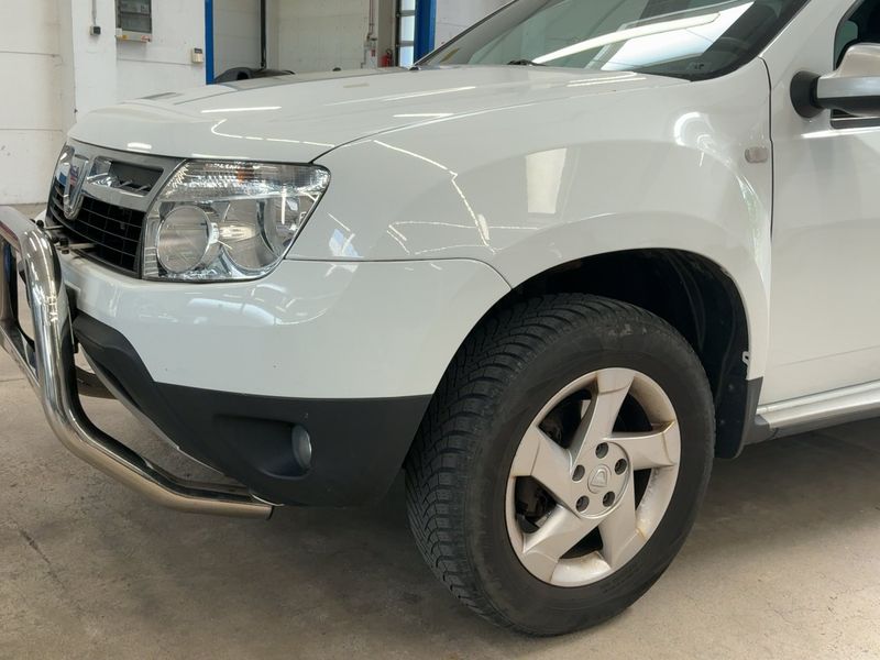 Dacia Duster 1.6 Laureate 4x2 — zdjęcie 2