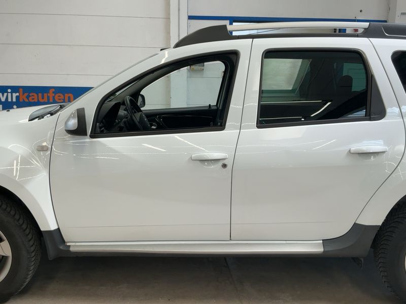 Dacia Duster 1.6 Laureate 4x2 — zdjęcie 4