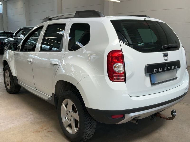 Dacia Duster 1.6 Laureate 4x2 — zdjęcie 3