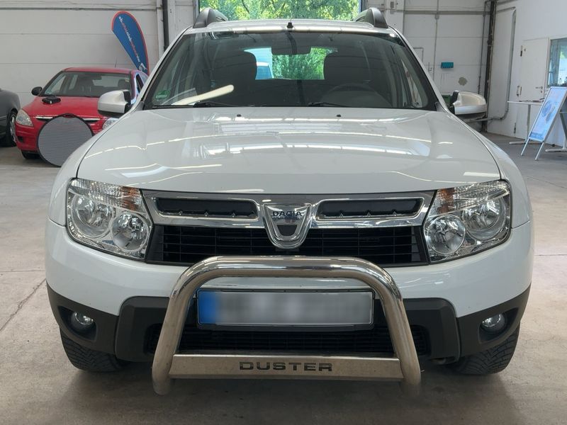 Dacia Duster 1.6 Laureate 4x2 — zdjęcie 9