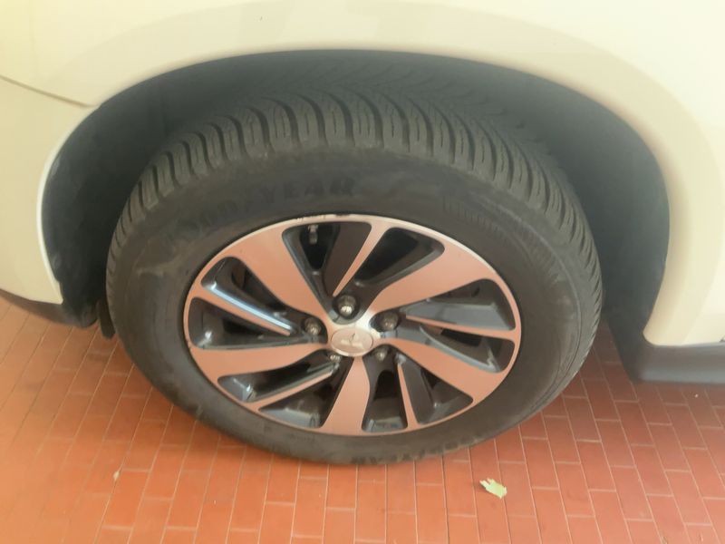 Mitsubishi ASX 2.2 DI-D Instyle 4WD 2015 – снимка 3