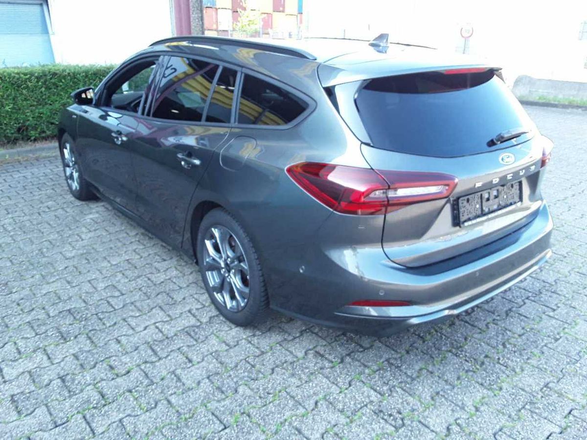 Ford Focus 1.0 EcoBoost Mild-Hybrid ST-Line X