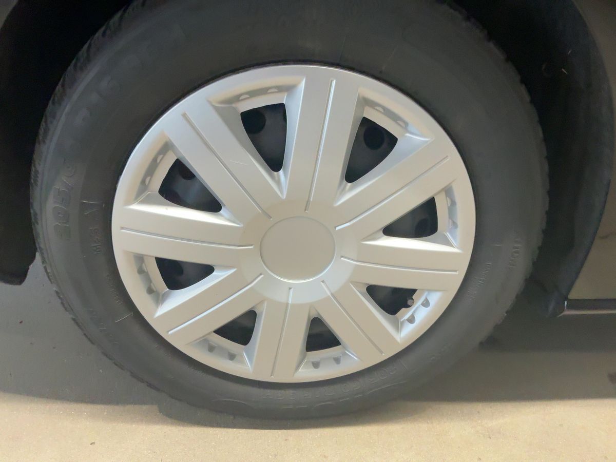 Ford Focus 2021 — photo 10