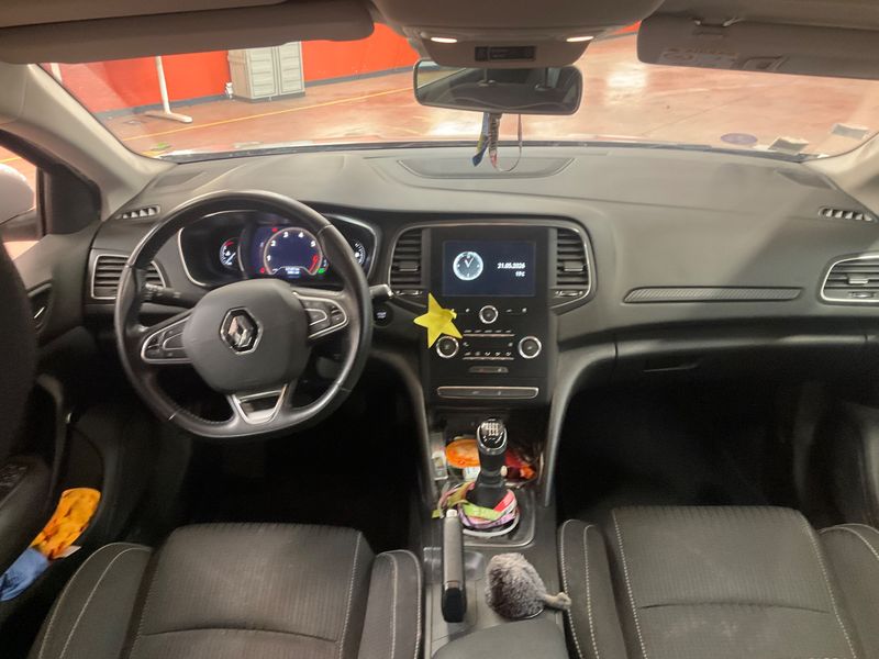 Renault Megane 1.3 TCe Business — zdjęcie 12