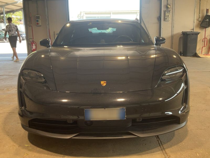 Porsche Taycan 4S — zdjęcie 9