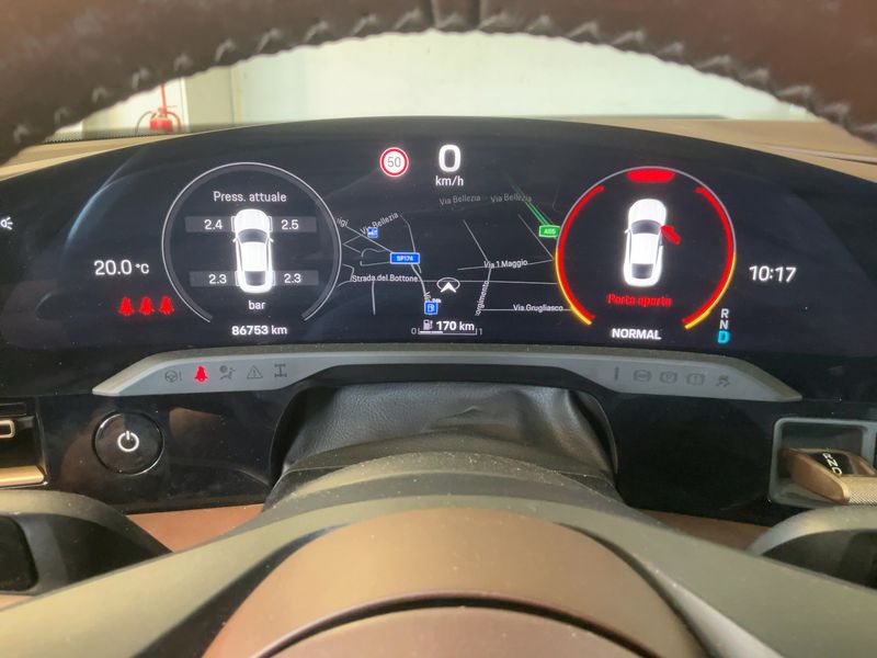 Porsche Taycan 4S — zdjęcie 13