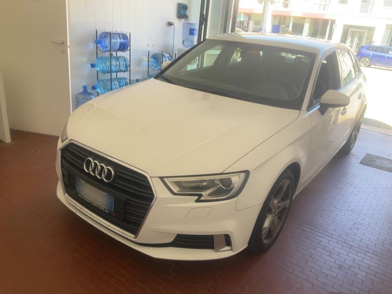 Audi A3 Sportback 1.6 TDI Sport — zdjęcie 1