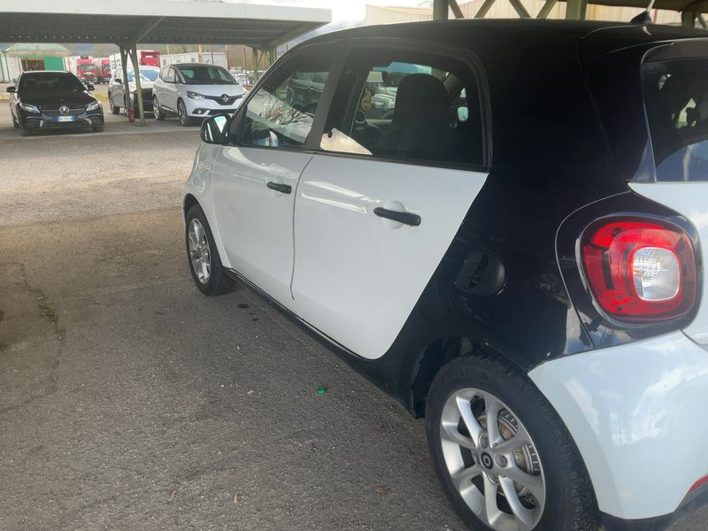 Smart forfour 1.0 youngster — zdjęcie 3