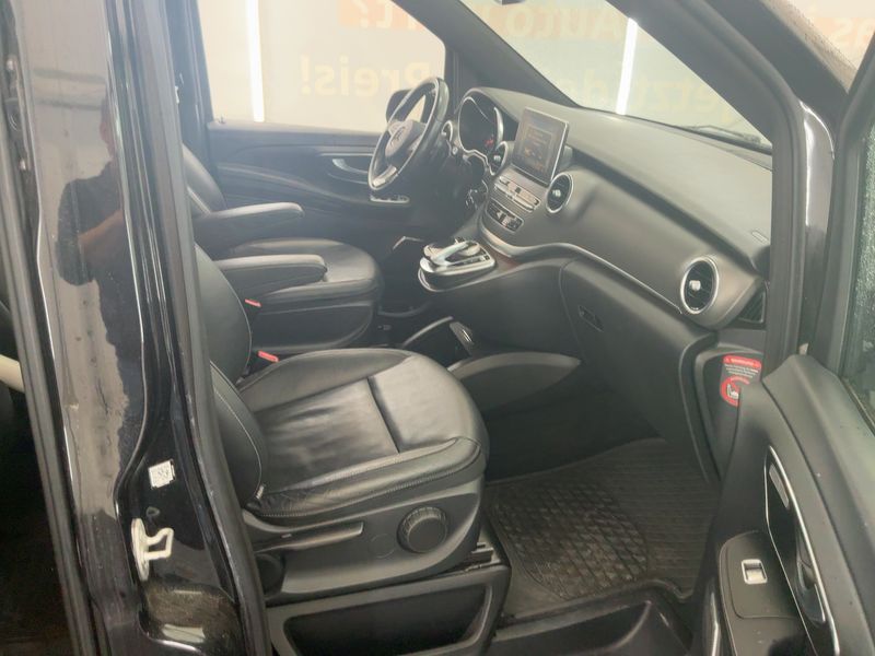 Mercedes-Benz V-Klasse V 220 d lang BlueTEC Avantgarde Edition — zdjęcie 11