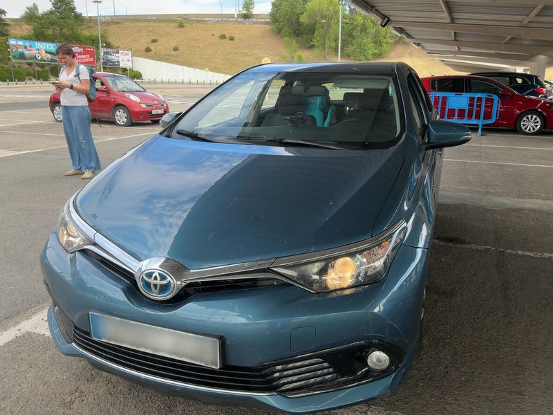 Auris 1.8 Hybrid Active