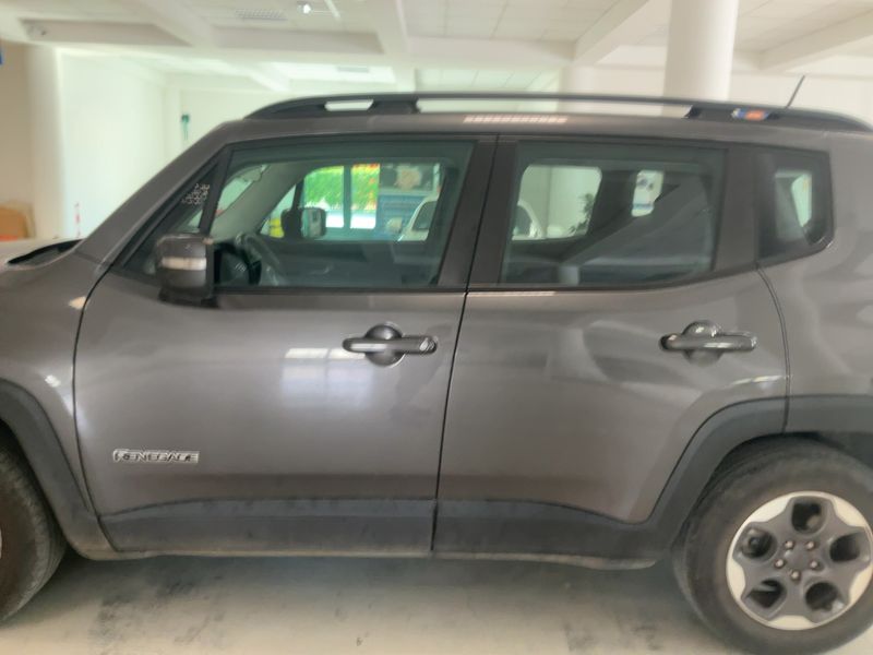 Jeep Renegade 1.6 M-Jet Longitude FWD — zdjęcie 4