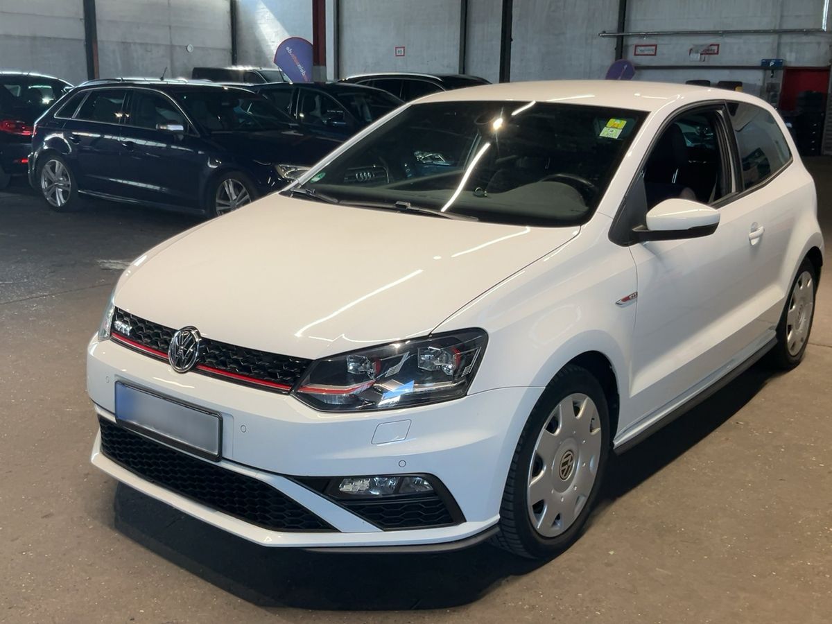 Volkswagen Polo 2015