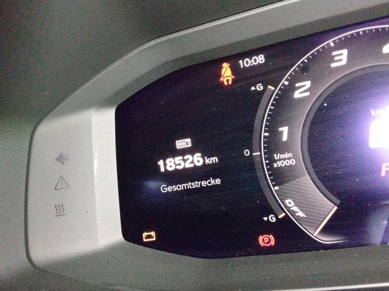 Cupra Leon 1.5 eTSI — zdjęcie 17