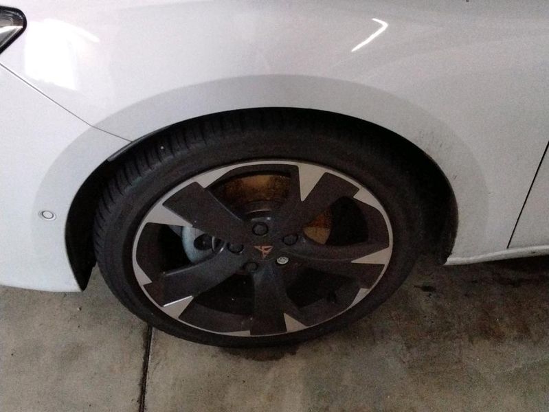 Cupra Leon 1.5 eTSI — zdjęcie 23