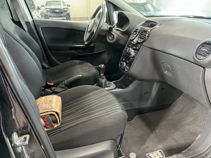 Opel Corsa 1.4 Edition "111 Jahre" 2010 – снимка 3