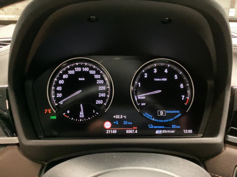 BMW X2 xDrive 25e M Sport 2023 – снимка 18