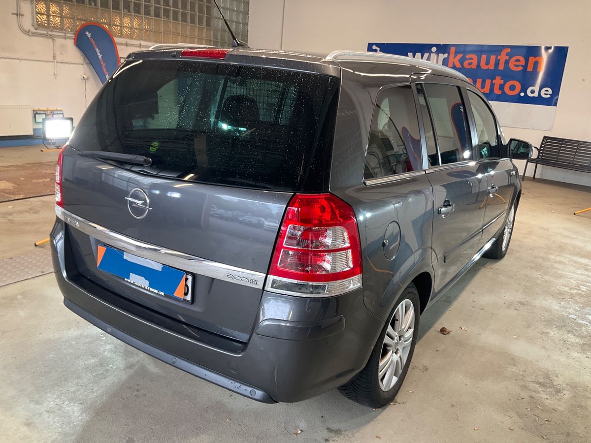 Opel Zafira 1.6 Family Plus