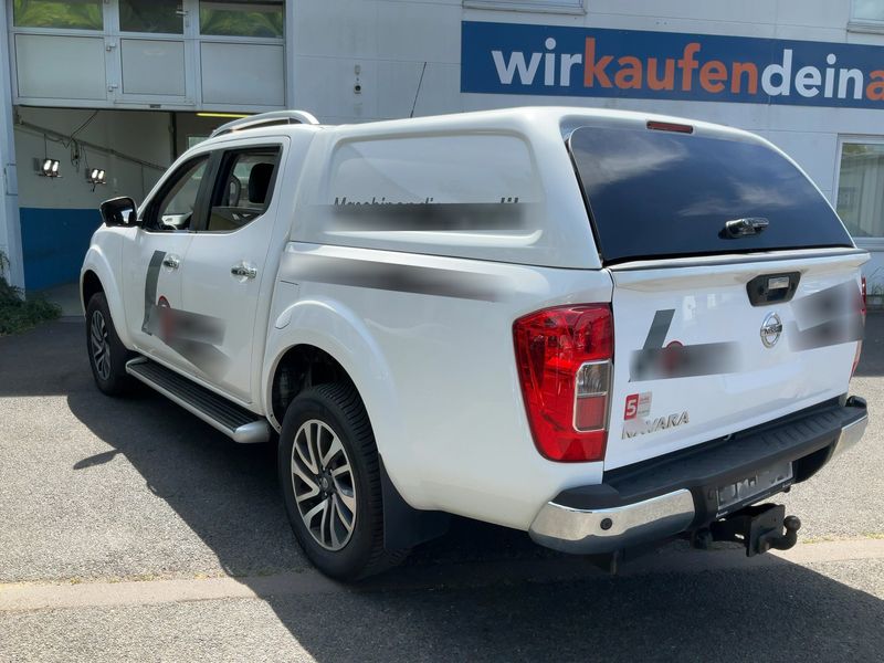 Nissan NP300 Pick-up 2.3 dCi Tekna Double Cab 4x4 — zdjęcie 3