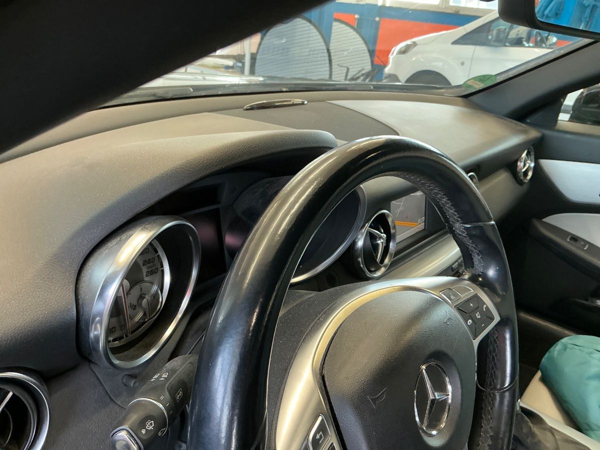 Mercedes-Benz SLK-Klasse 2013 — photo 29