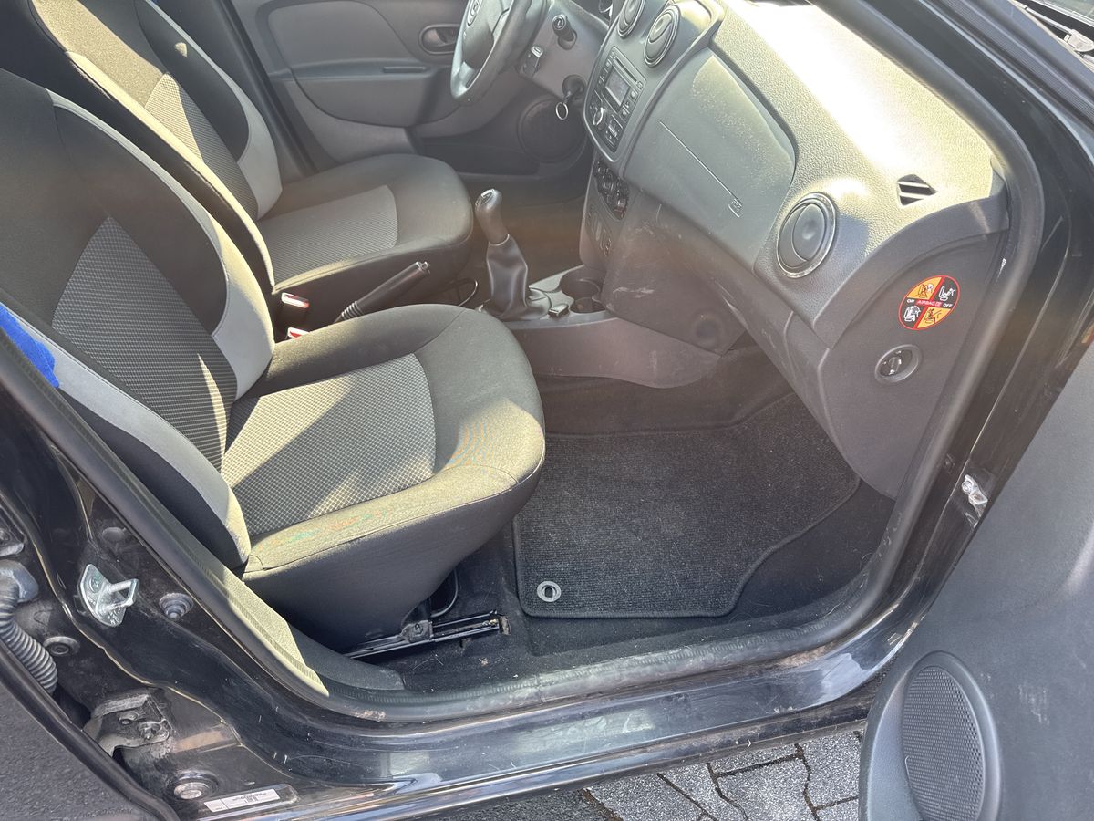 Dacia Logan 2017 — photo 12
