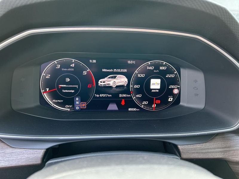 Seat Leon 2.0 TDI Xcellence — zdjęcie 18