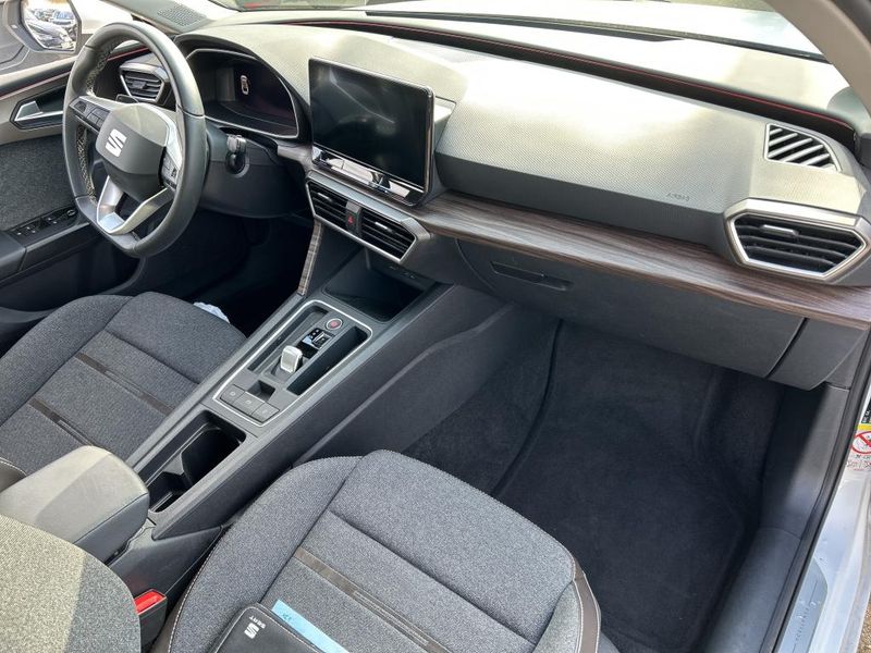 Seat Leon 2.0 TDI Xcellence — zdjęcie 23